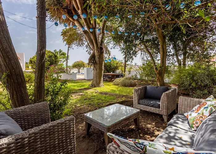 Superb Carvoeiro Alegria Do Sul 7 Bedrooms Pool & Sun Terrace Villa Porches (Algarve)