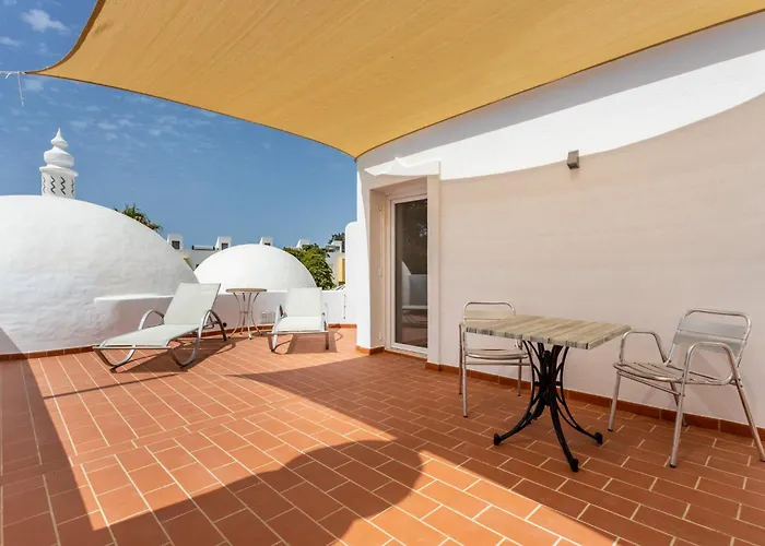 Superb Carvoeiro Alegria Do Sul 7 Bedrooms Pool & Sun Terrace Villa Porches (Algarve)