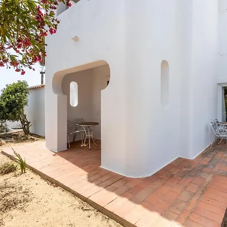 Superb Carvoeiro Alegria Do Sul 7 Bedrooms Perfect For Larger Groups * Porches (Algarve)