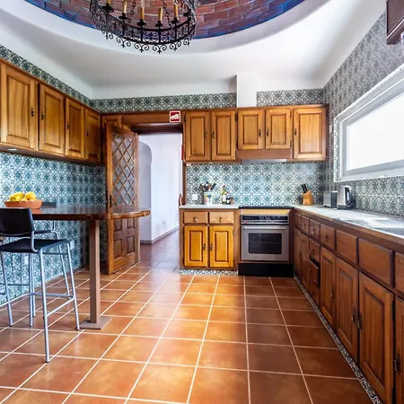 Superb Carvoeiro Alegria Do Sul 7 Bedrooms Pool&sun Terrace Villa