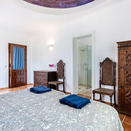 Superb Carvoeiro Alegria Do Sul 7 Bedrooms Pool&sun Terrace Villa *
